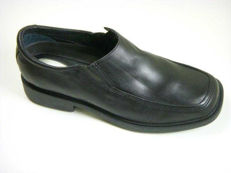 Reaction By Kenneth Cole 5187 Leather Boy's Shoe - Loafer - Black