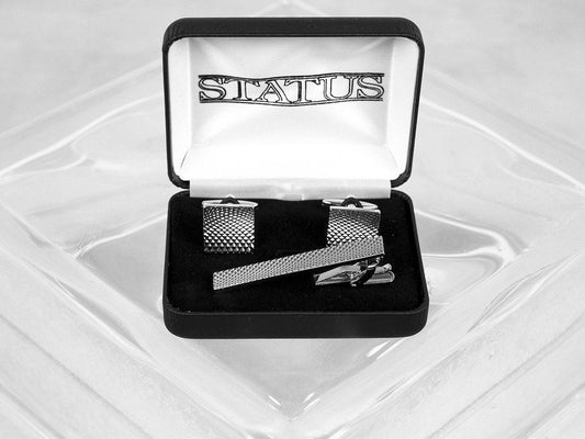 Boy's Cuff Links/Tie Bar 24909 Silver Boys Cufflinks Status 